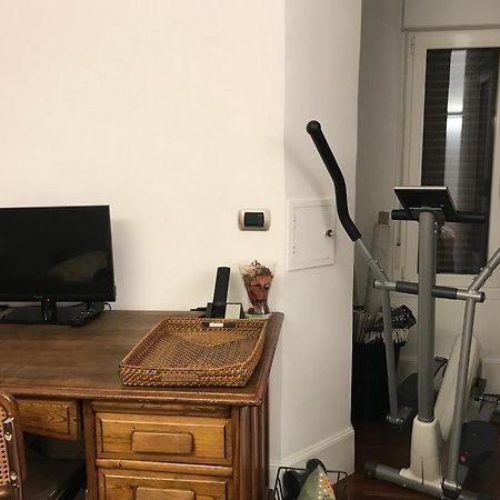 Habitacion Grande Y Confortable Con Bano Privado Junto A Guggenheim Bilbao Kültér fotó