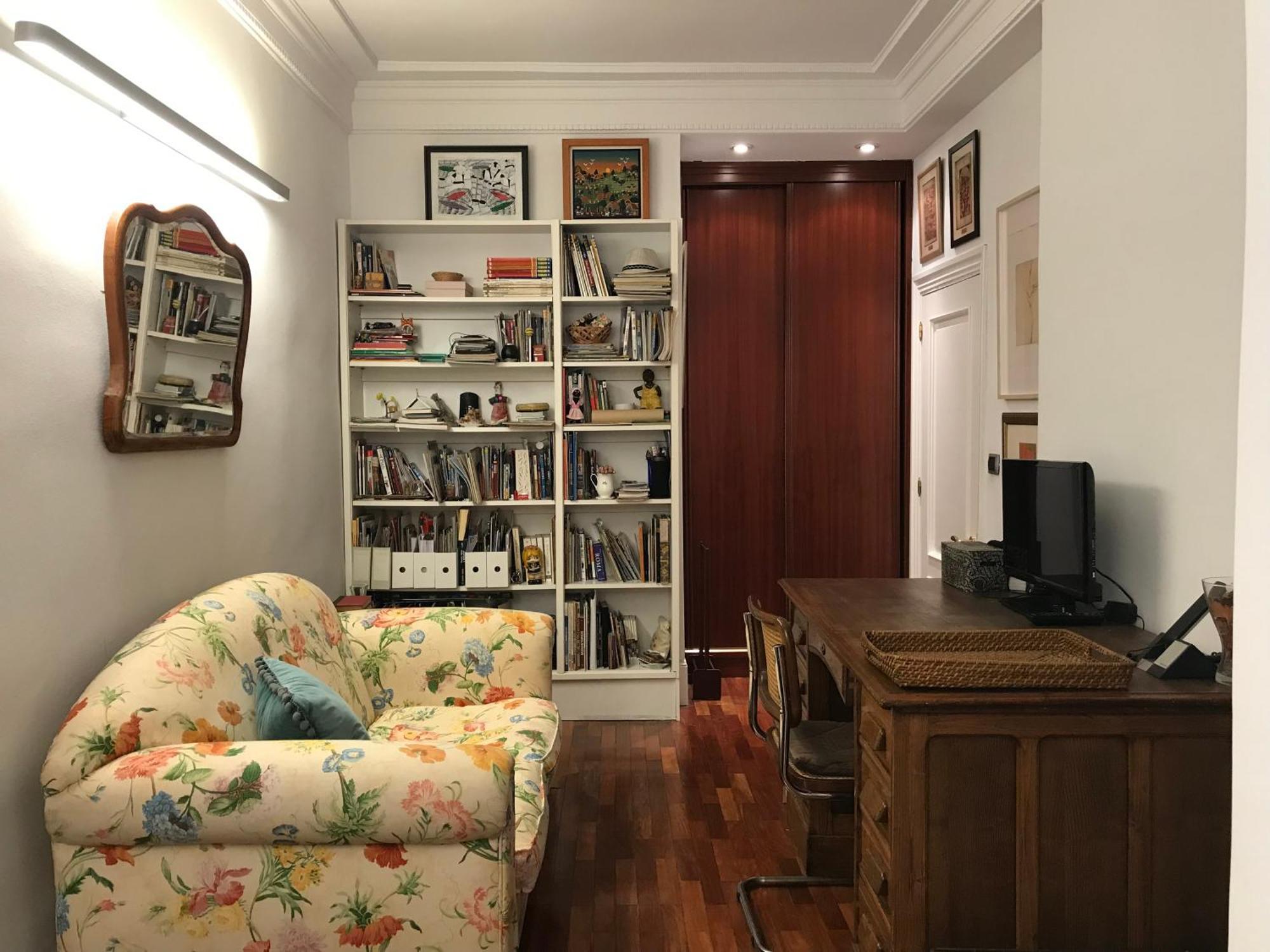 Habitacion Grande Y Confortable Con Bano Privado Junto A Guggenheim Bilbao Kültér fotó