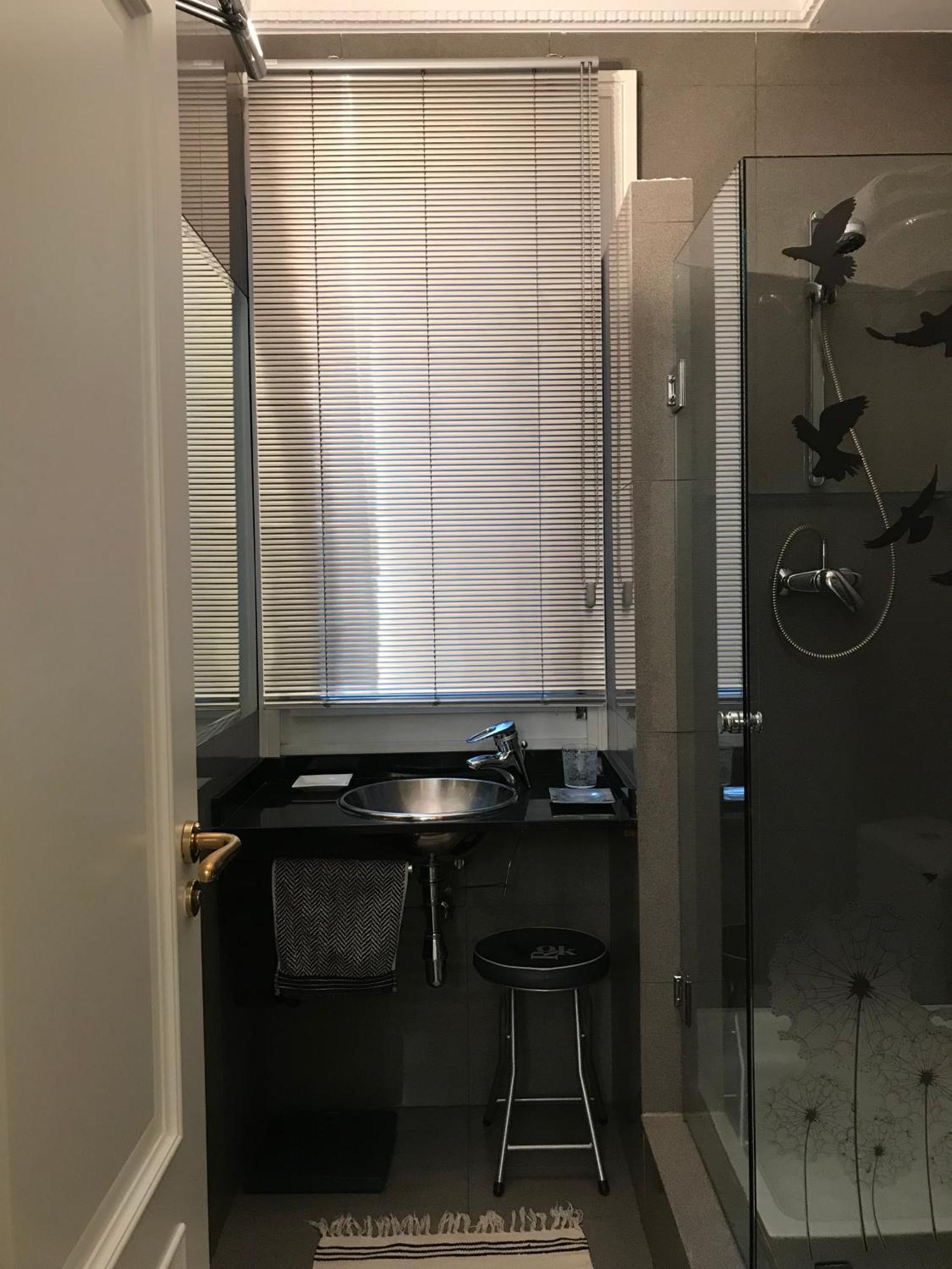 Habitacion Grande Y Confortable Con Bano Privado Junto A Guggenheim Bilbao Kültér fotó